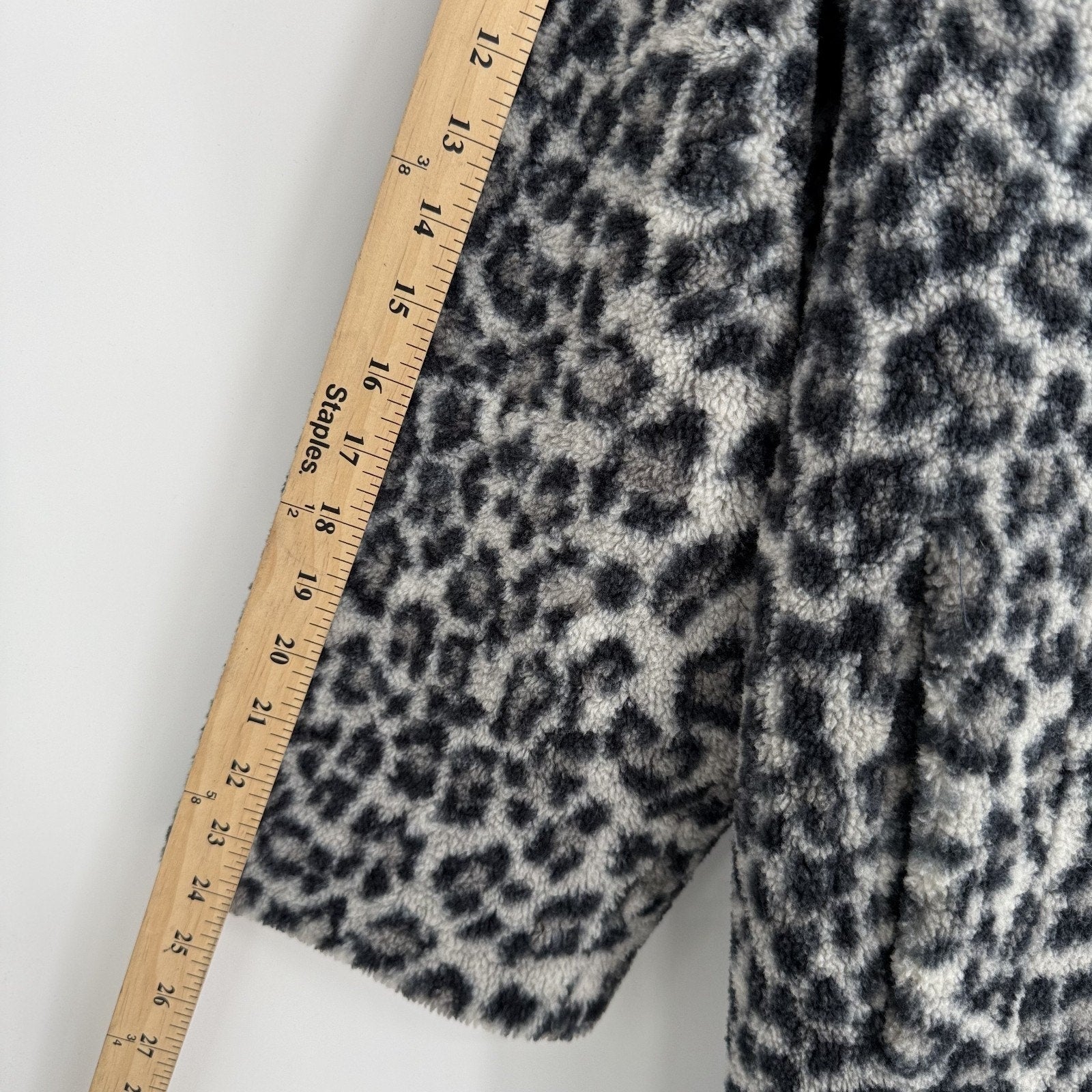 Stand Studio Maria Coat Leopard Faux Fur Size 36 US 4 Oversized Chic Glam Model