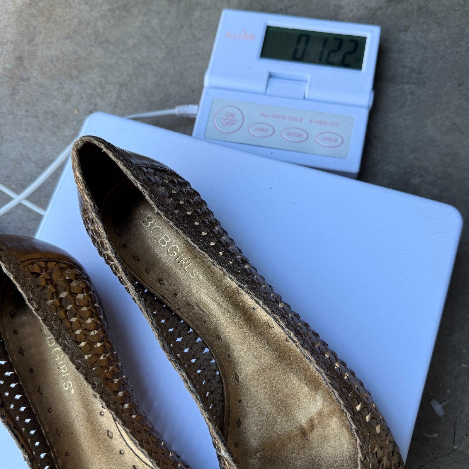 Y2K BCBG Girls Bronze Ballet Flats Size 8