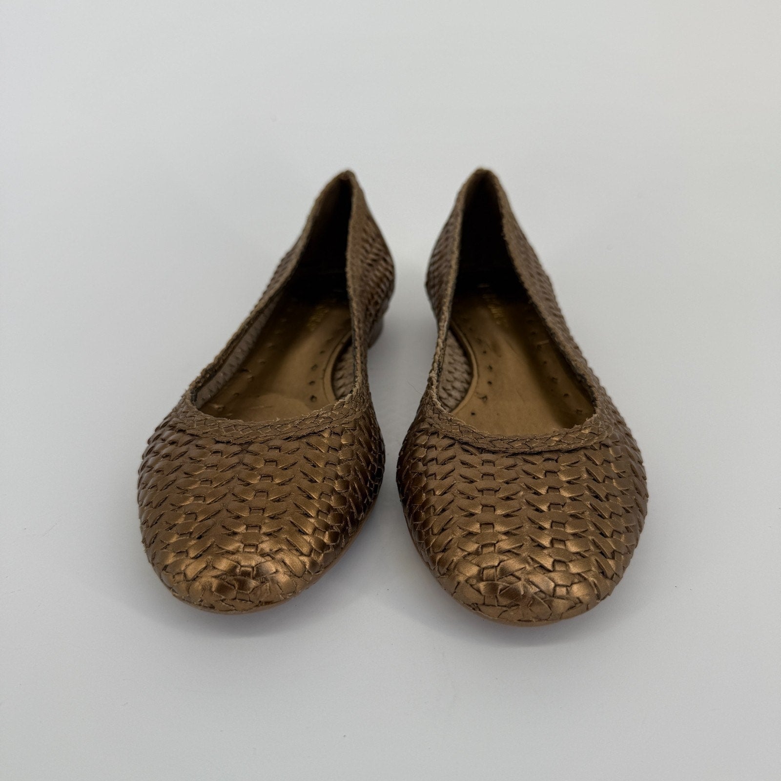 Y2K BCBG Girls Bronze Ballet Flats Size 8