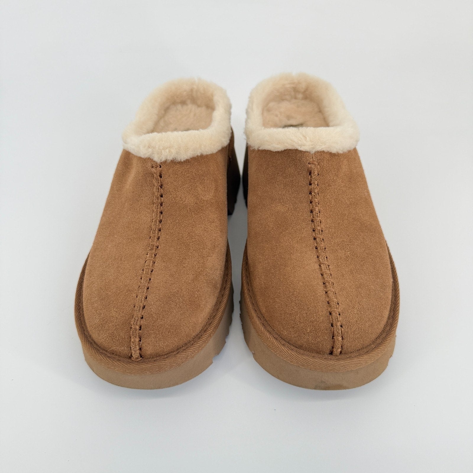 UGG New Heights Women's Size US 8 Cozy Clog Chunky Mule Slip On Chestnut Brown