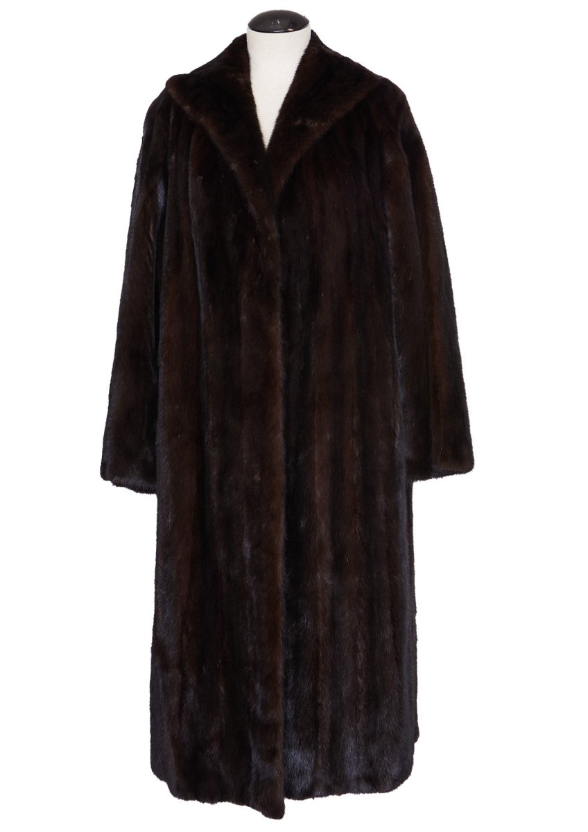Blackglama Ranch Mink - XL - Parallel Luxury