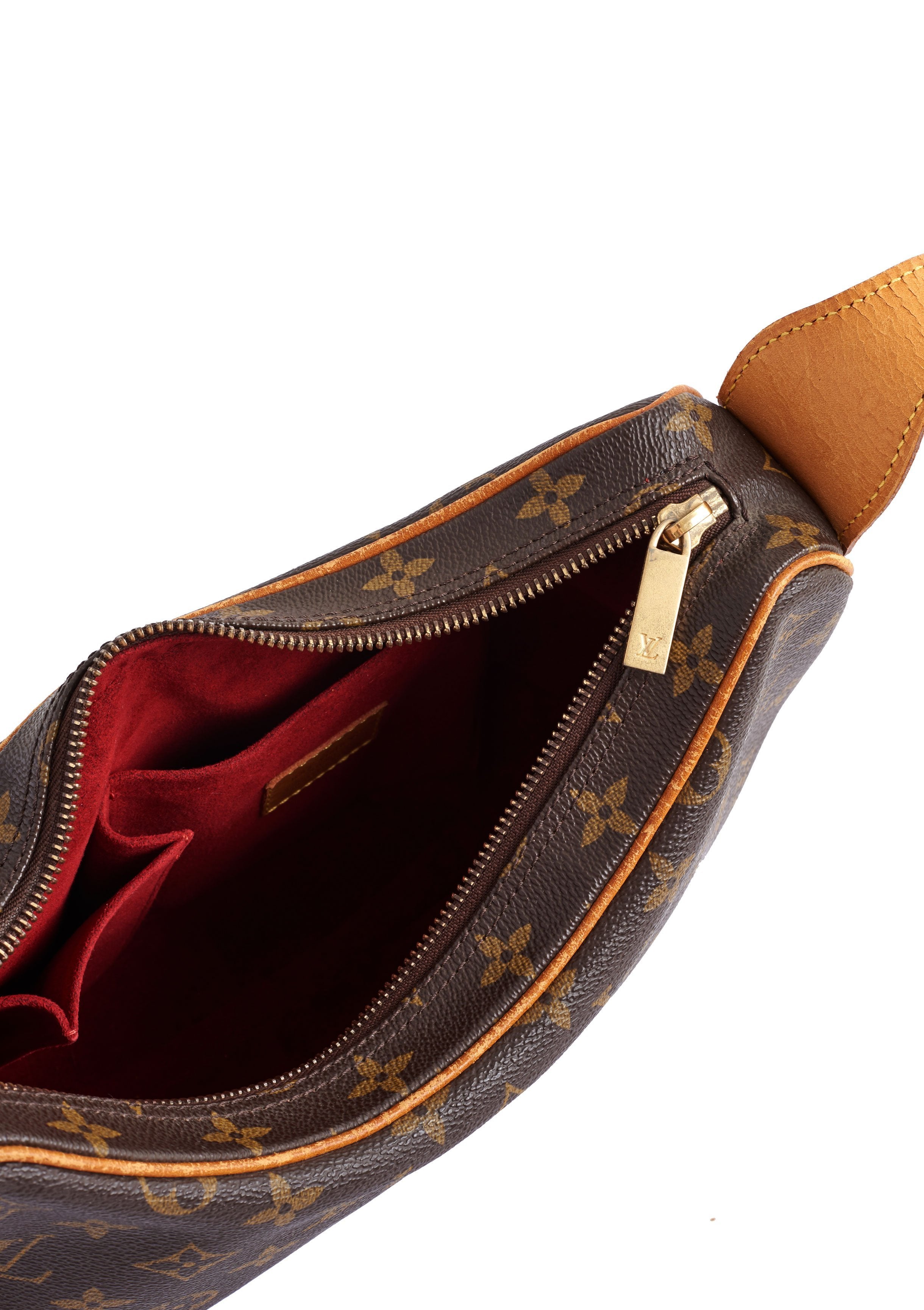 Louis Vuitton Croissant MM Handbag - Parallel Luxury
