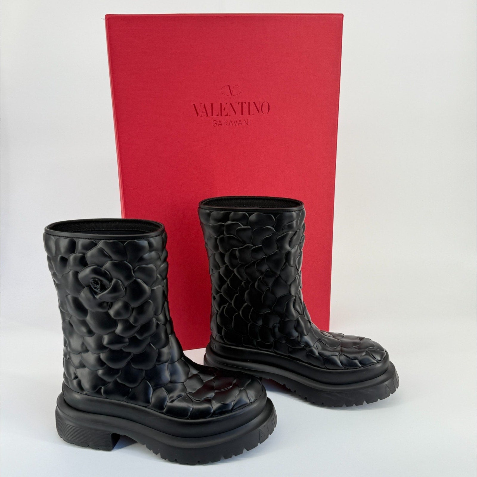 Valentino Garavani Rain Boots Floral Flower Platform Italy Chunky EU 39 US 8.5