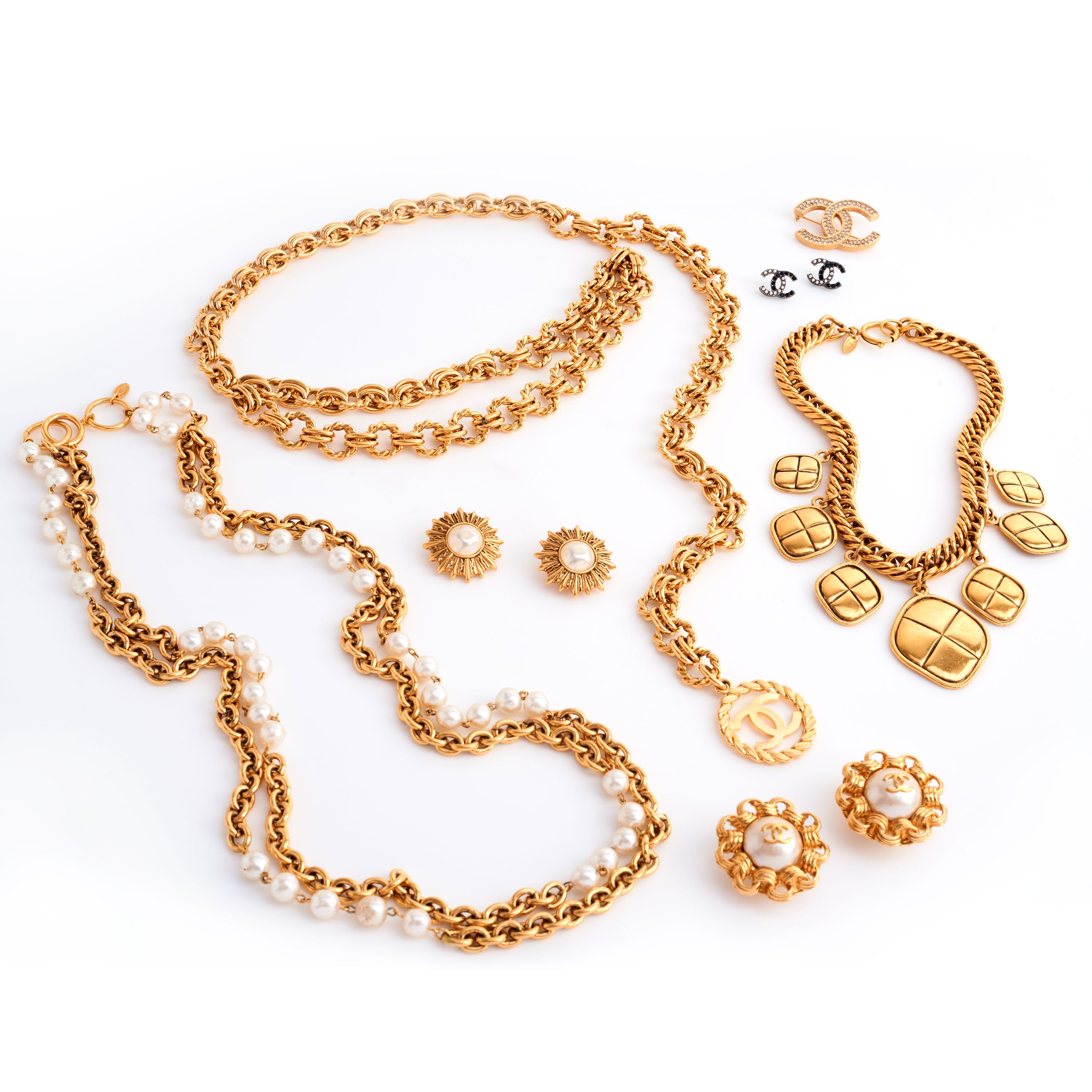 vintage-chanel-jewelry
