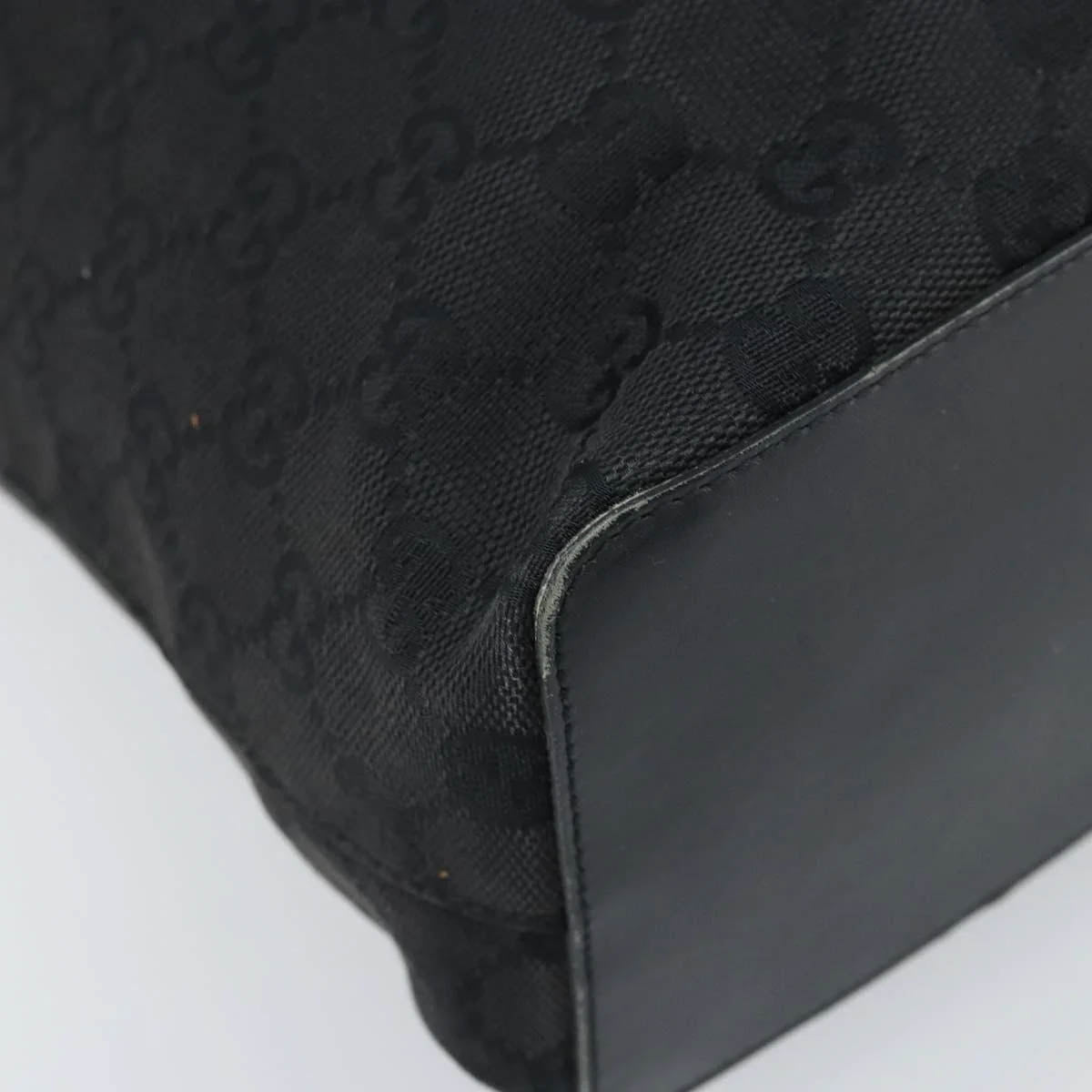 Gucci Bucket Ring Bag